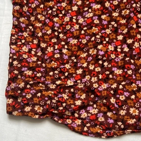 Madewell Rhyme Floral Top in Spring Floral Rusted - Picture 8 of 8